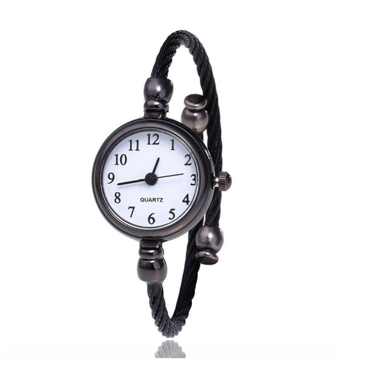 Women's Watches Bracelet Style Opening Simple Retro Art Fashion Watches Women's Fashion Quartz Watch Relogio Feminino（black belt）